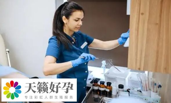 兩個男的可以做借卵試管自己懷孕生孩子嗎？